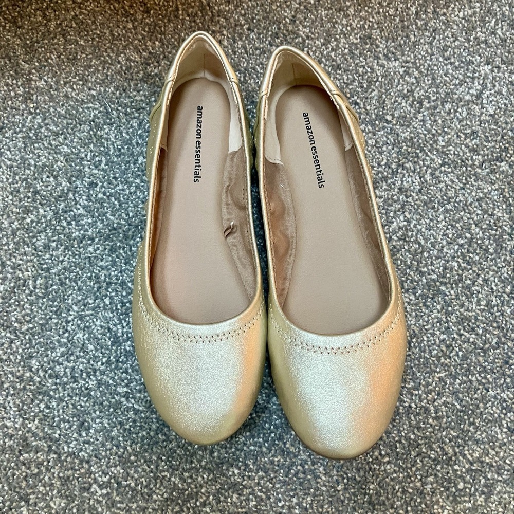 NEW Amazon Essentials Size 6.5 Women's Belice Gold Ballet Flats Shoes